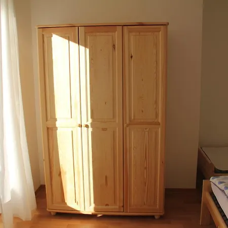 Vera אוברוולאך